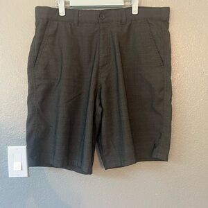 4/$10 Hang Ten Black and White Flat Front Shorts